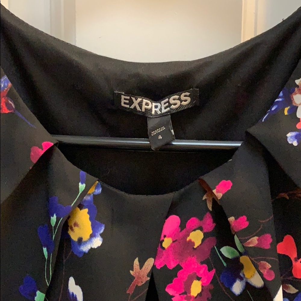 Dress - Picture 2 of 6
